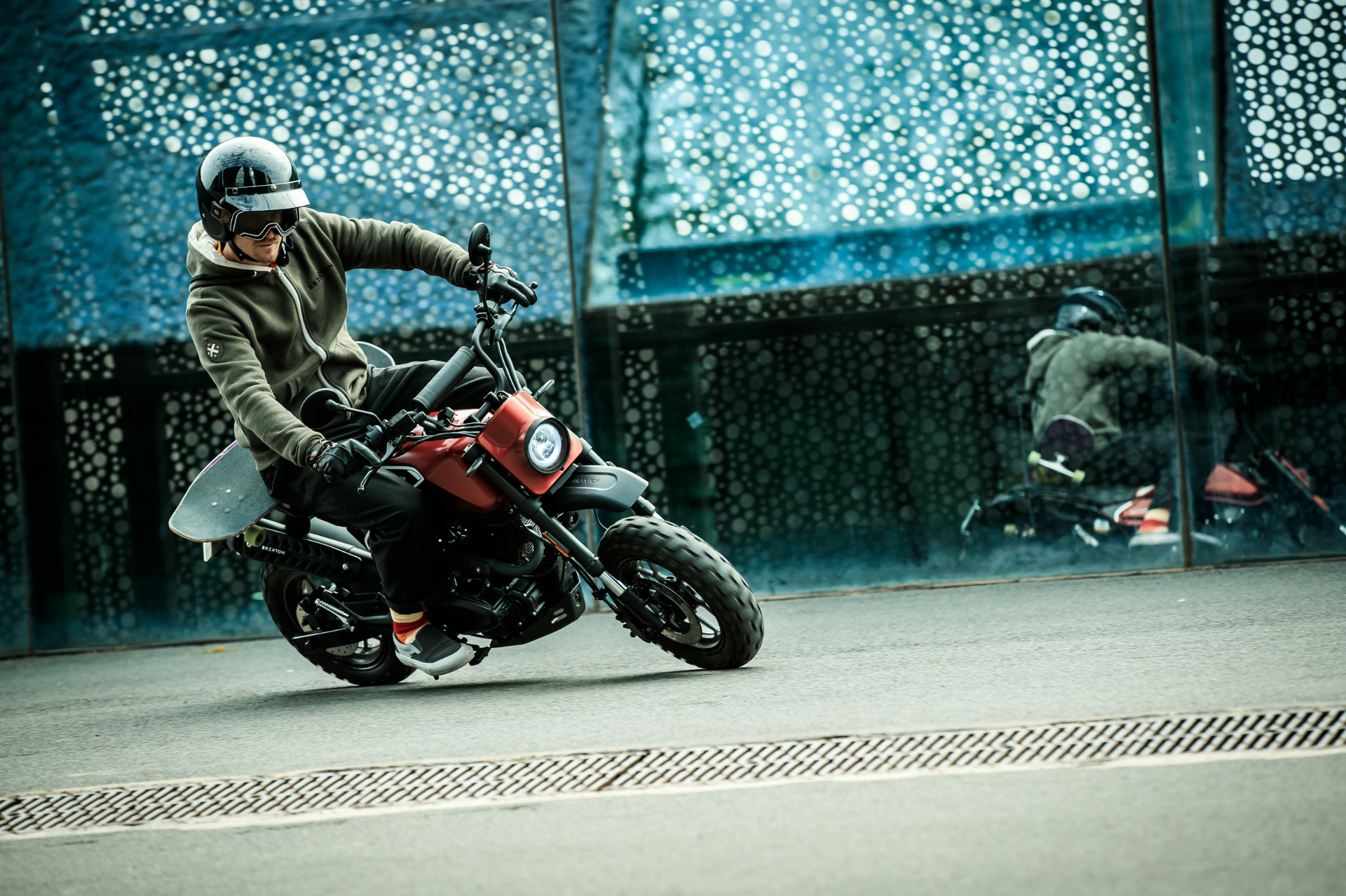 Brixton Crossfire 125 XS drive